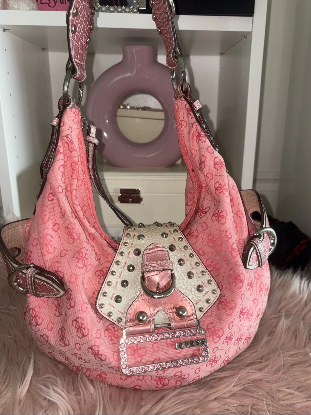 バッグ archive GUESS shoulder bag y2k studs バッグ archive GUESS 